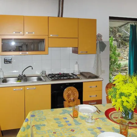 Holiday home Locazione Turistica Casa Barbara *